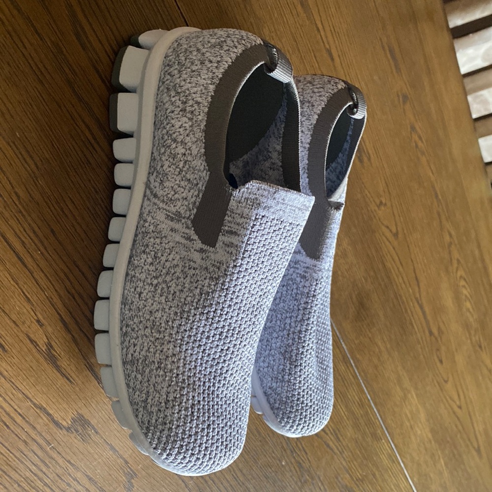 Boys size 3 Deer Stags NoSox NWT